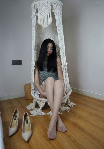 成人h版爱丽丝梦游仙境女主