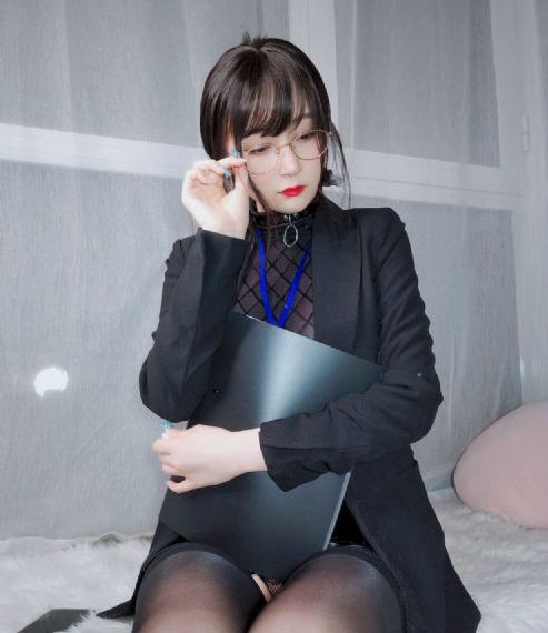 电影年轻的小姨子