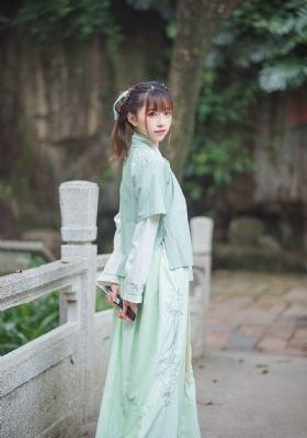 胆小狗英雄