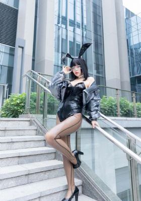 放荡的小yi子大胸
