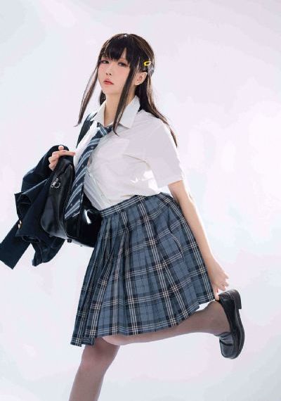 电影春潮烂漫海棠红