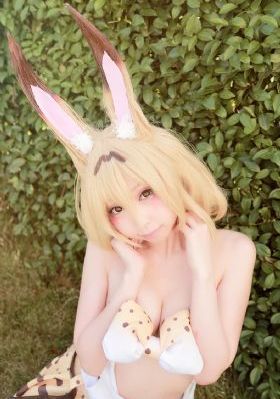 撕掉她的衣服 全光版