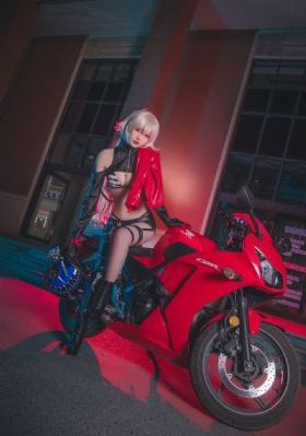 山花浪漫